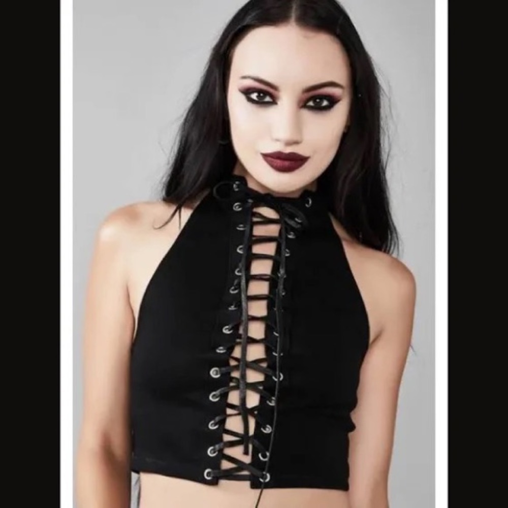 Widow Lace up Crop Tank